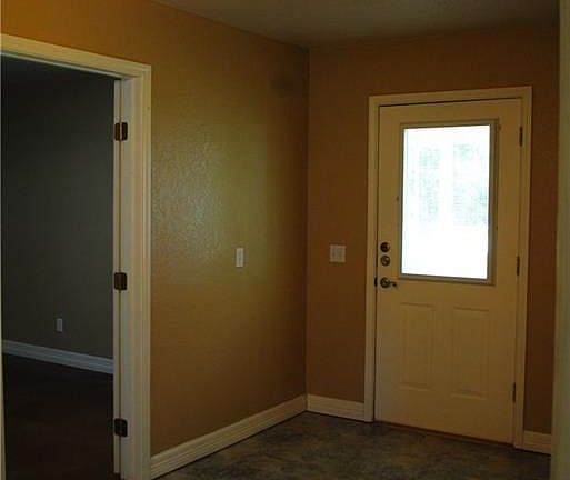 4th image of 518 Shine St