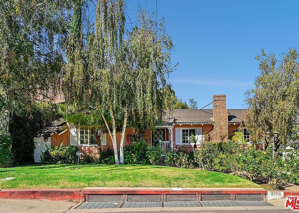 1st image of 3761 Wrightwood Dr