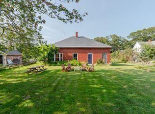 102 Brackett Ave, Portland, ME 04108