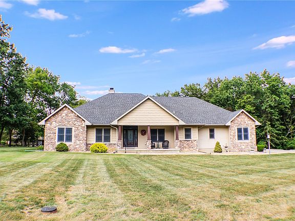 3rd image of 3637 Fox Trot Ln