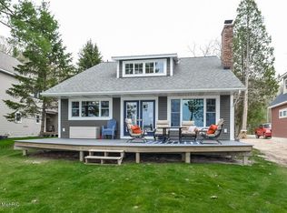 8873 S Lake St, Newaygo, MI 49337