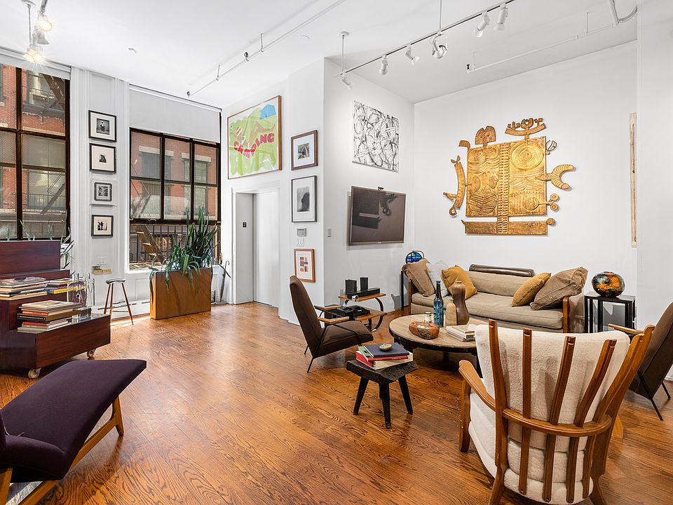 1st image of 83 Mercer St Fl 2
