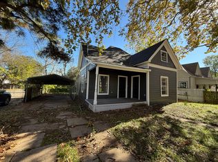 218 N Wood St, Cleburne, TX 76033