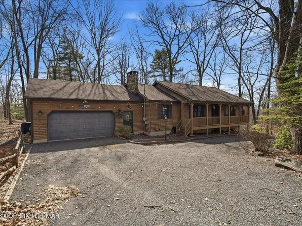 109 Banbury Dr, Bushkill, PA 18324