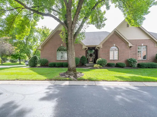 1701 Pathway Dr N, Greenwood, IN 46143