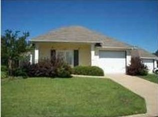 137 Meade Ln, Pearl, MS 39208