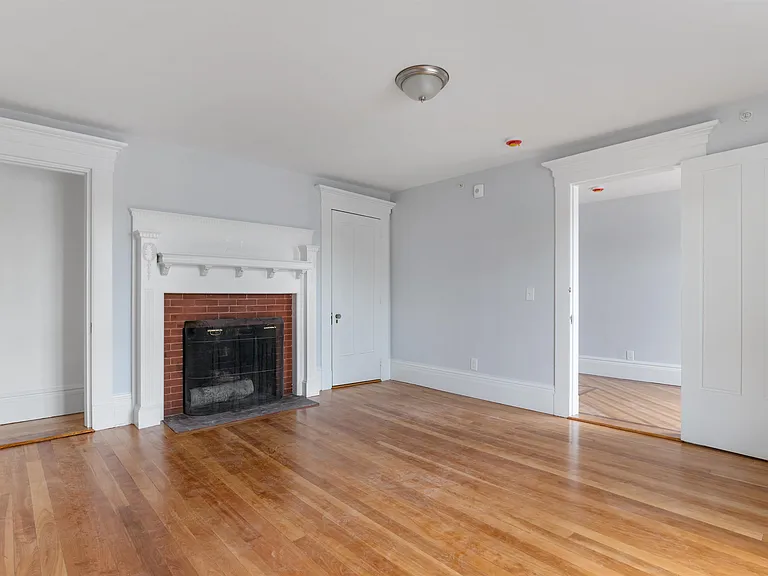 109 Pleasant St #203 — Photo 8