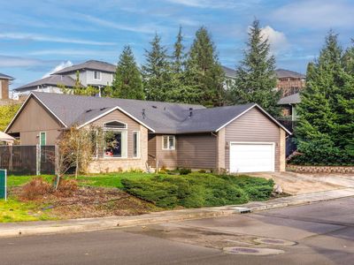 2390 NW Glenmar Dr, Roseburg, OR, 97471