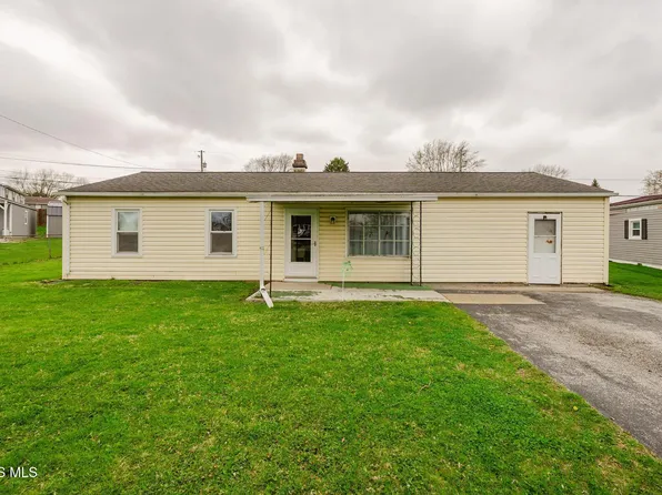 24 Gail Ln, Tiffin, OH 44883