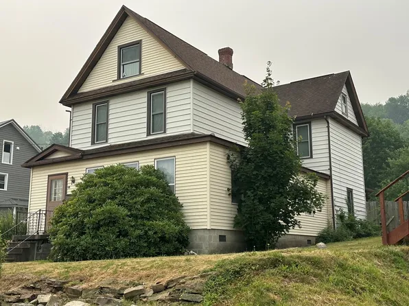 48 Cornen St, Bradford, PA 16701