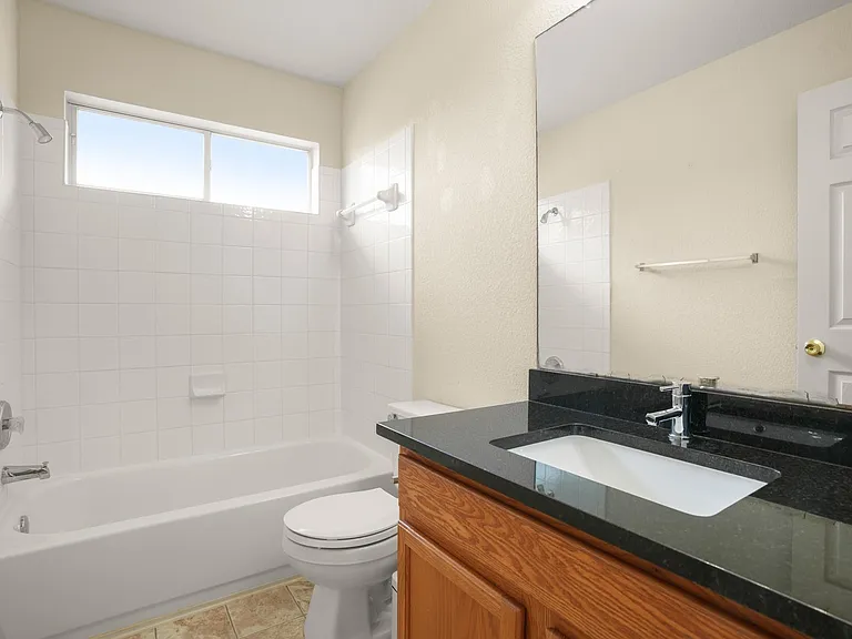 12945 White House St — Photo 22