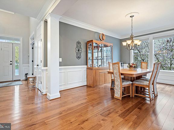4th image of 7192 Heron Pl