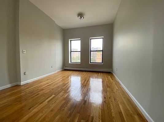 4th image of 144 Bruckner Blvd #2A