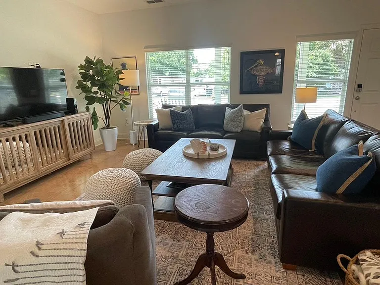 421 Sargo Rd — Photo 4
