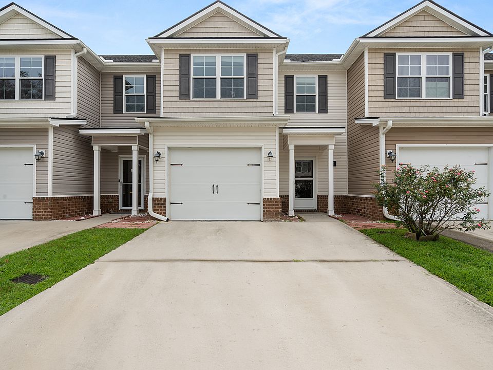 1st image of 355 Cantle Dr