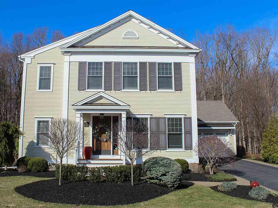 1st image of 61 Waterview Dr
