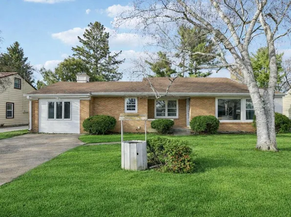 1939 Jackson St, Beloit, WI 53511