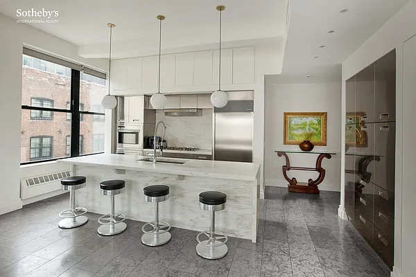 Sold by Sotheby's International Realty | media 6