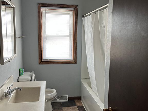 2nd image of 1284 Derby Ave NW