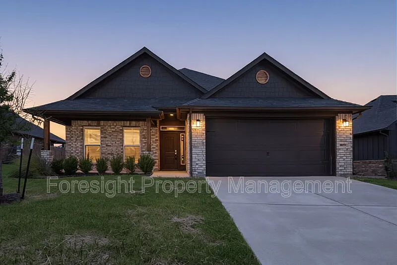 2816 Orchid Dr