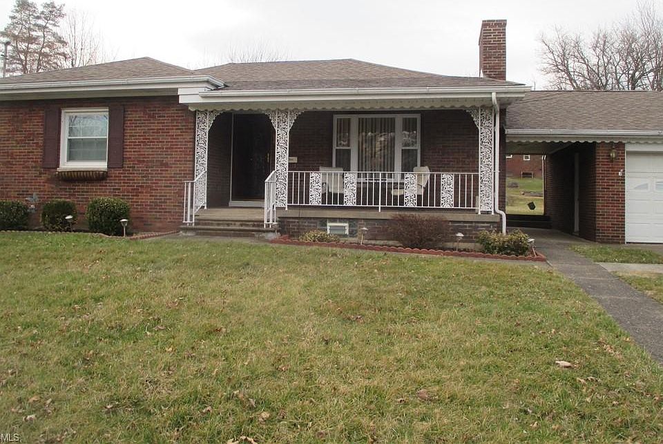 1st image of 298 Sanderson Ave