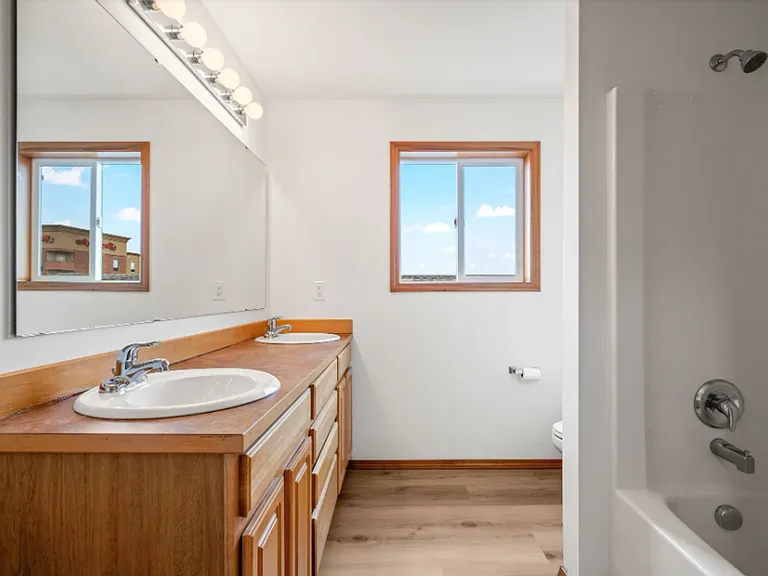 SEA 3010 Norton — Photo 21