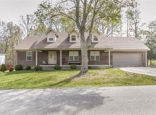110 Tucky Ln, Irvine, KY 40336