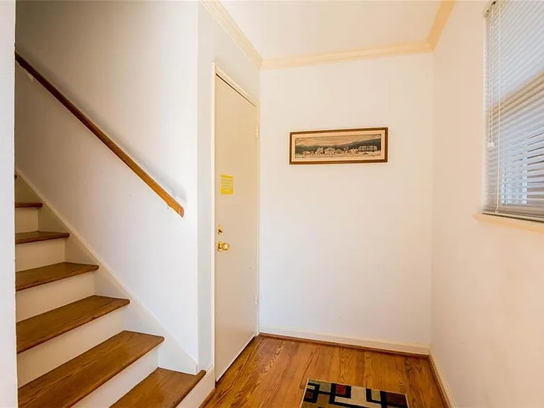 1538 Beech Valley Way NE — Photo 5