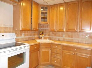 2753 N Jerusalem Rd #1, East Meadow, NY 11554