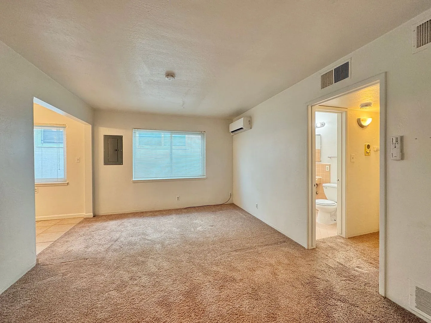 1818 N Street — Photo 4
