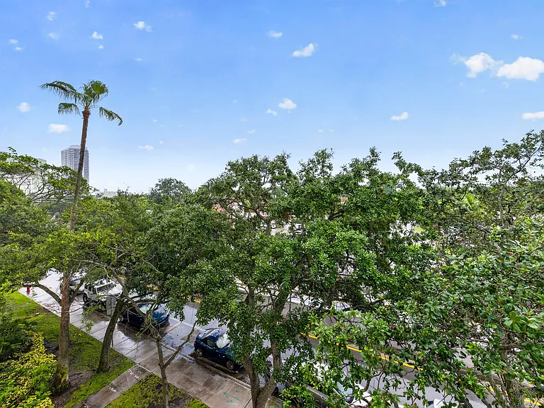520 SE 5th Ave #2211 — Photo 35