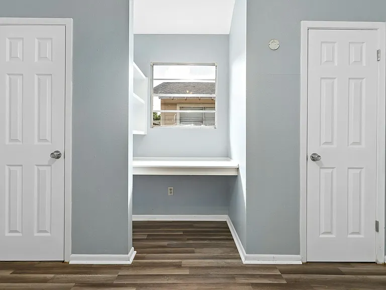 1176 Oregon Ave #2 — Photo 3