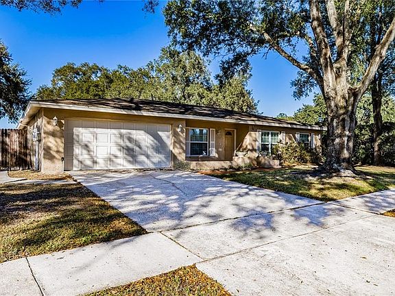 3rd image of 4213 Woodlark Dr