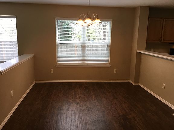 5th image of 230 Masonwood Dr