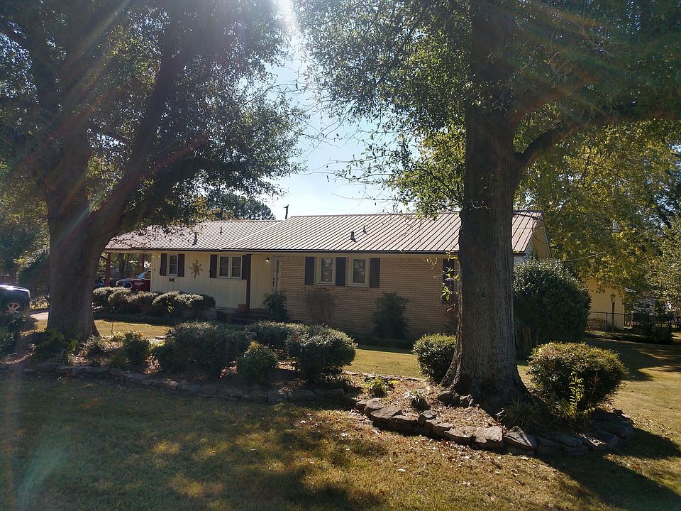 1st image of 425 W Ross St