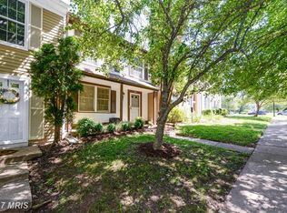 1681 Sierra Woods Ct, Reston, VA 20194
