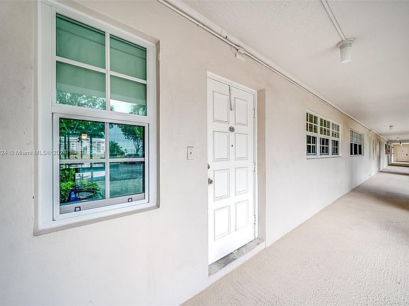 3rd image of 2651 S Palm Aire Dr APT 105