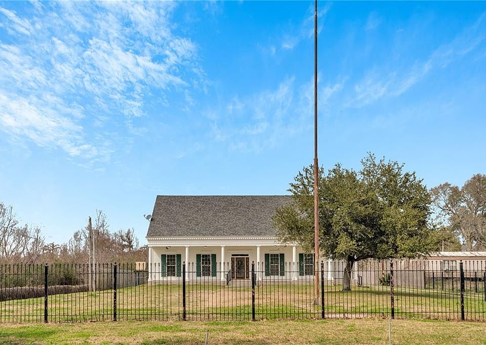 1st image of 9474 Barataria Blvd