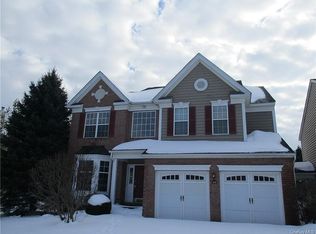 406 Vassar Pl, Fishkill, NY 12524