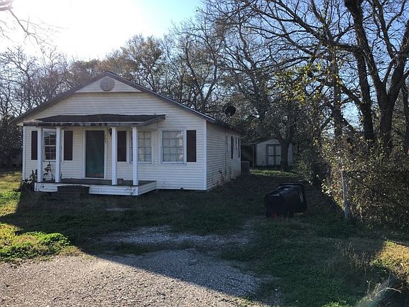 2nd image of 704 Galveston St