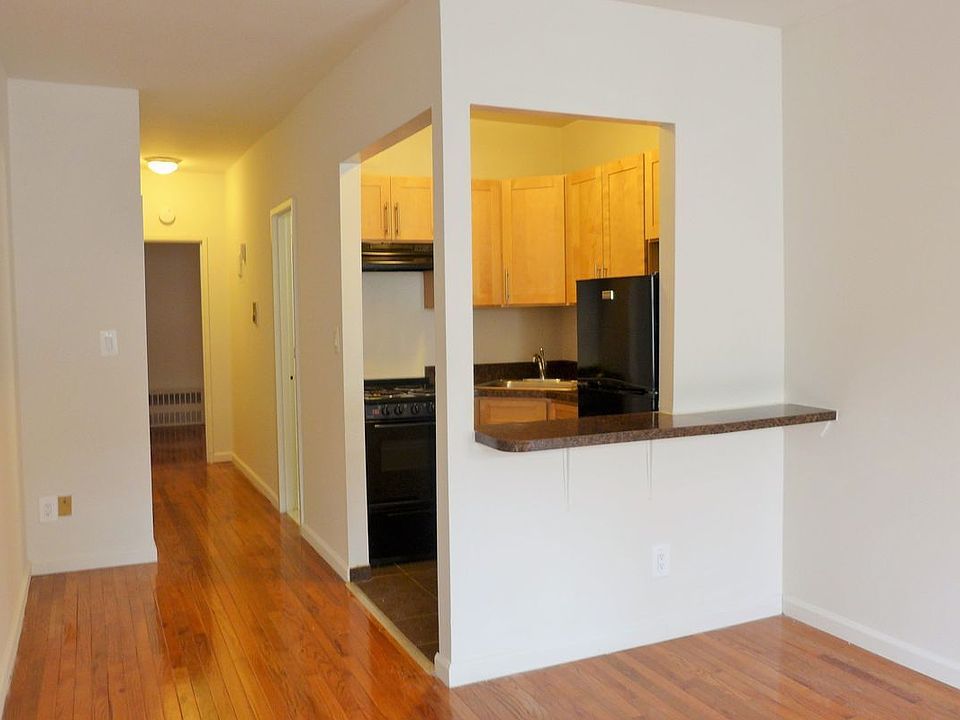 1st image of 321 E 91st St APT 6d