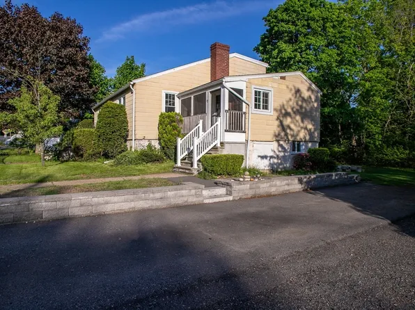 42 Giasson St, Hudson, MA 01749