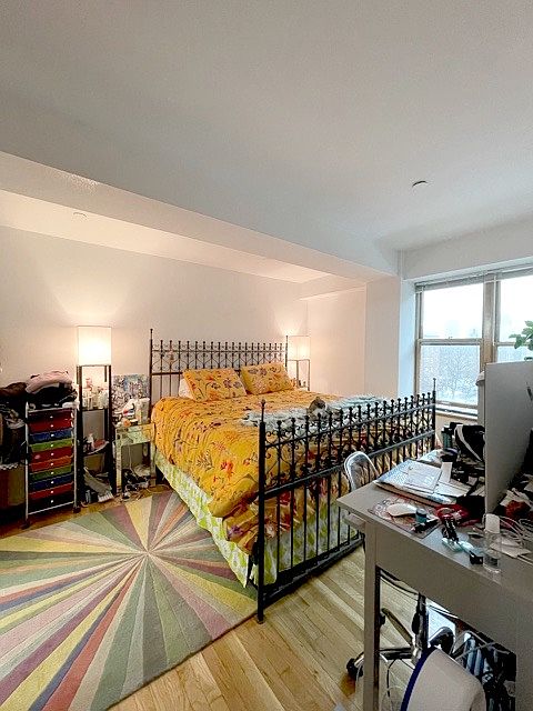 1st image of 754 E 6th St APT 5C