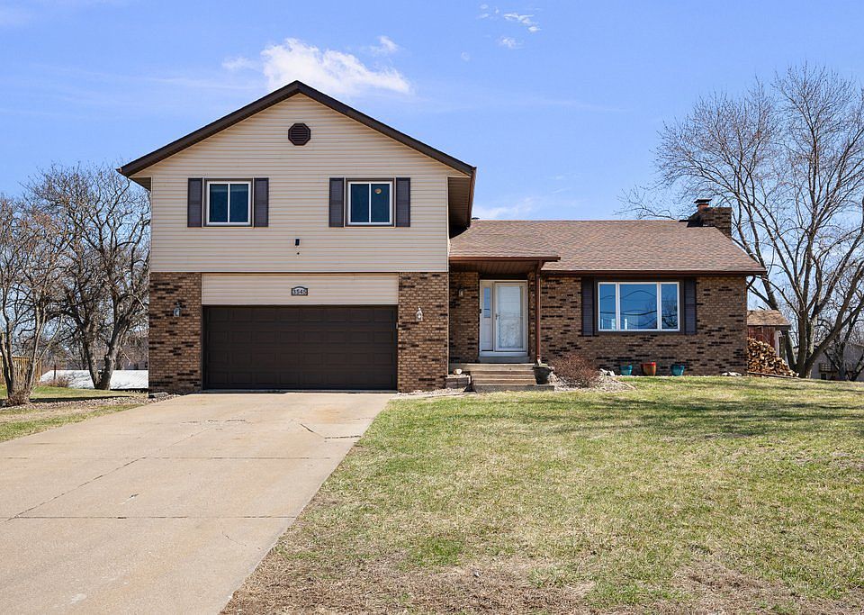1st image of 3545 W Harbor Dr