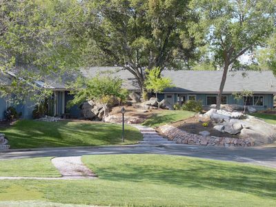 16181 Sample Rd, Clovis, CA, 93619