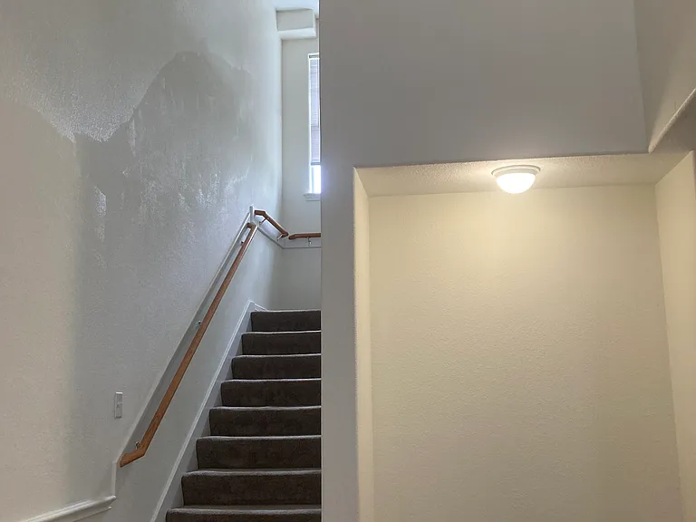 628 Caperton St #B — Photo 6