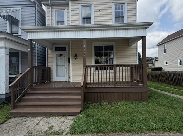 1007 Logan St, McMechen, WV 26040
