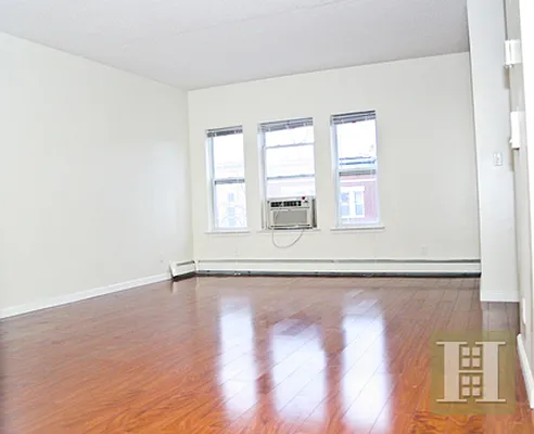 Rented by Halstead Real Estate | media 32