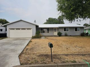 208 Aquarius Way, La Grande, OR 97850
