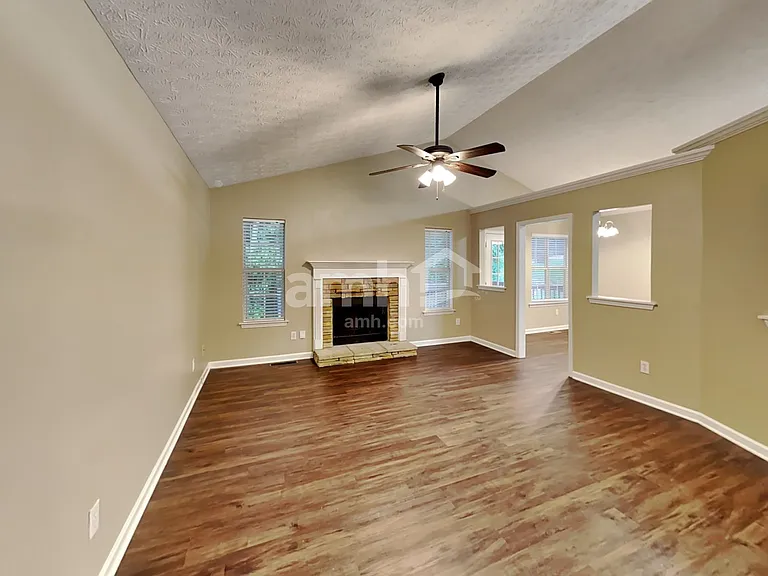 3626 Clubside Walk NW — Photo 8